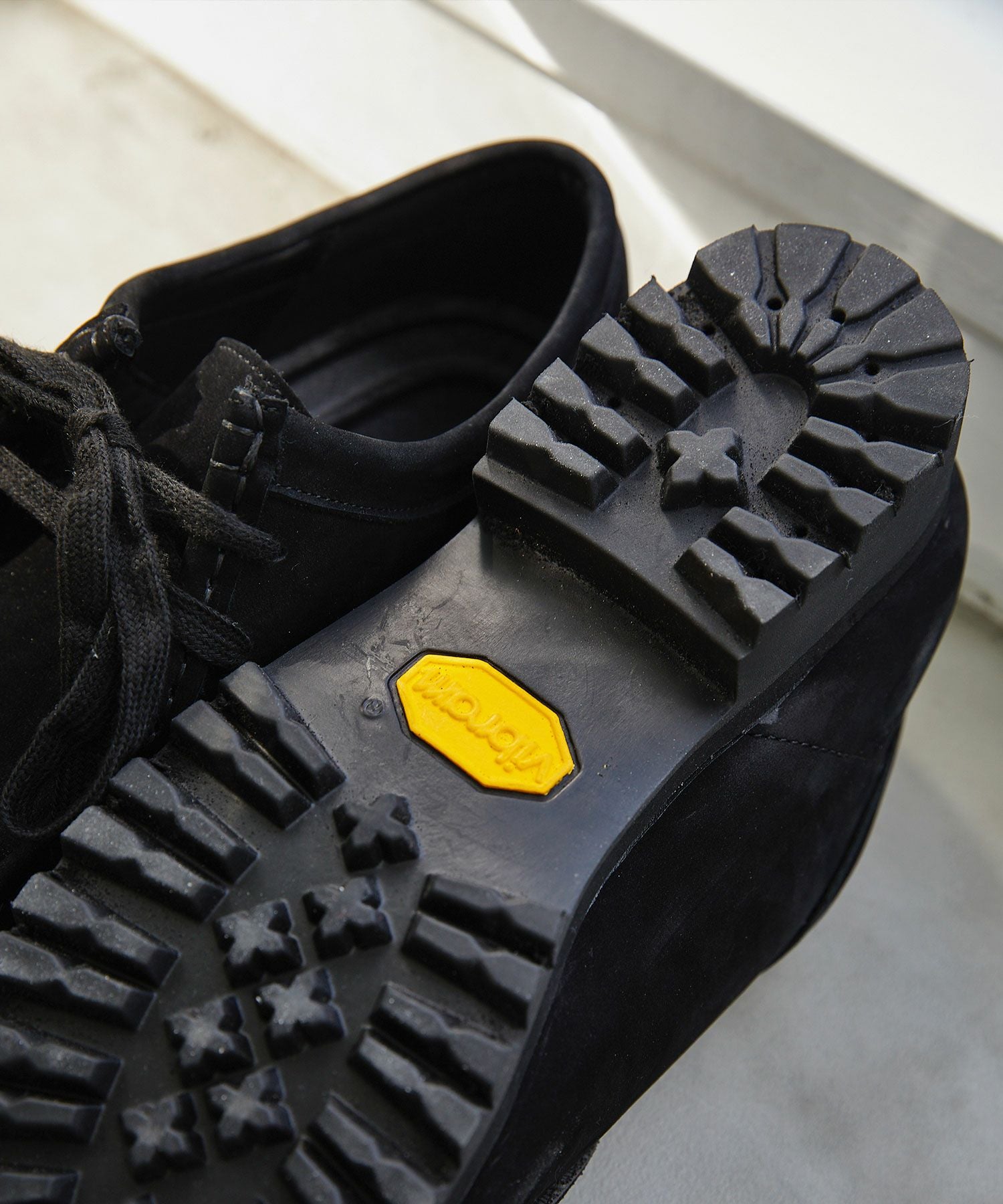 OPENING ACTボリュームVIBRAMソールリアルレザーモカシンスニーカー Vibram × OPENING ACT] ボリュームVIBRAMソールリアルレザーモカシン