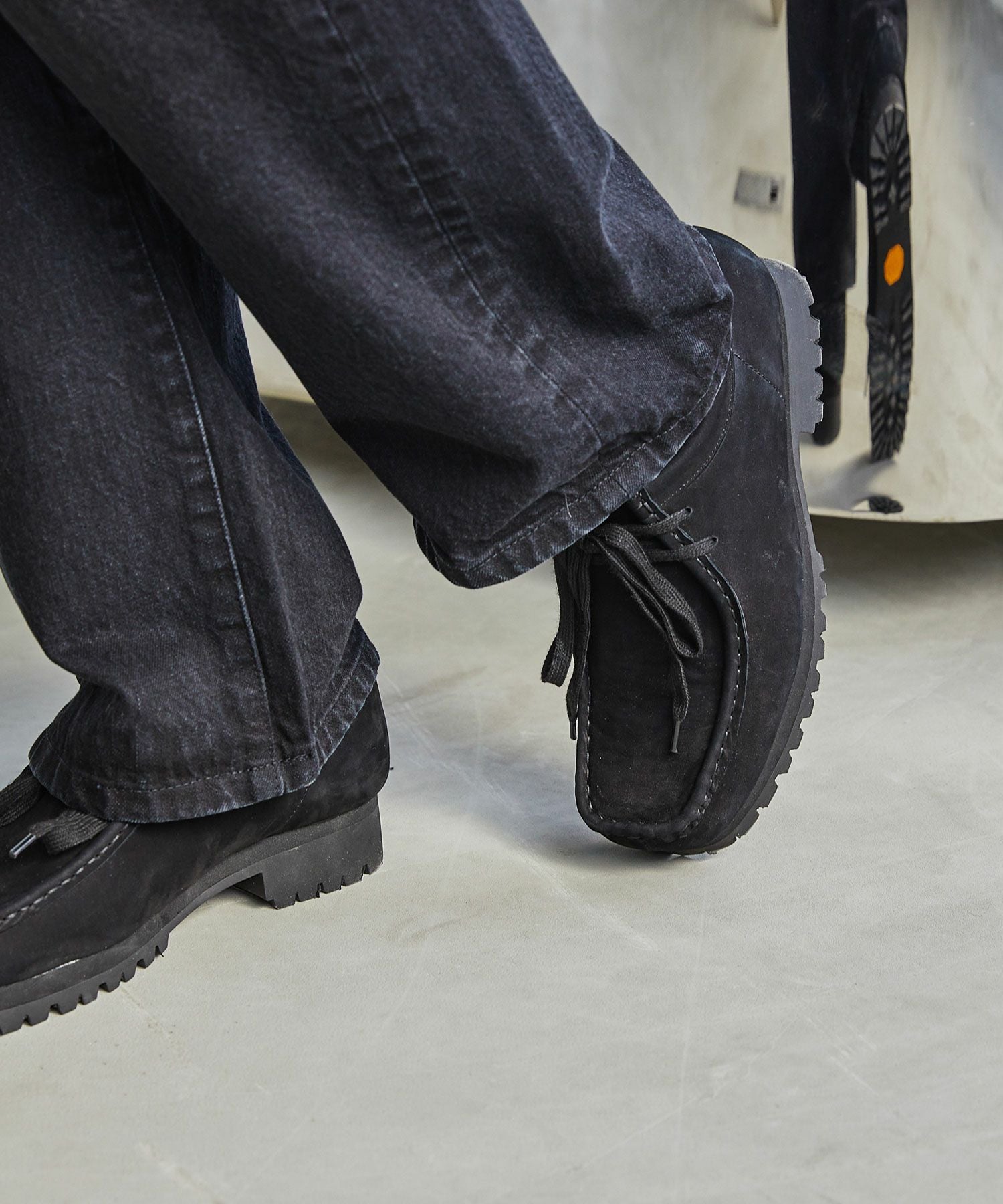 【OPENING ACT Vibramソールヌバックリアルレザーモカシンシューズ Vibram × OPENING ACT] Vibramソールヌバックリアルレザーモカシン