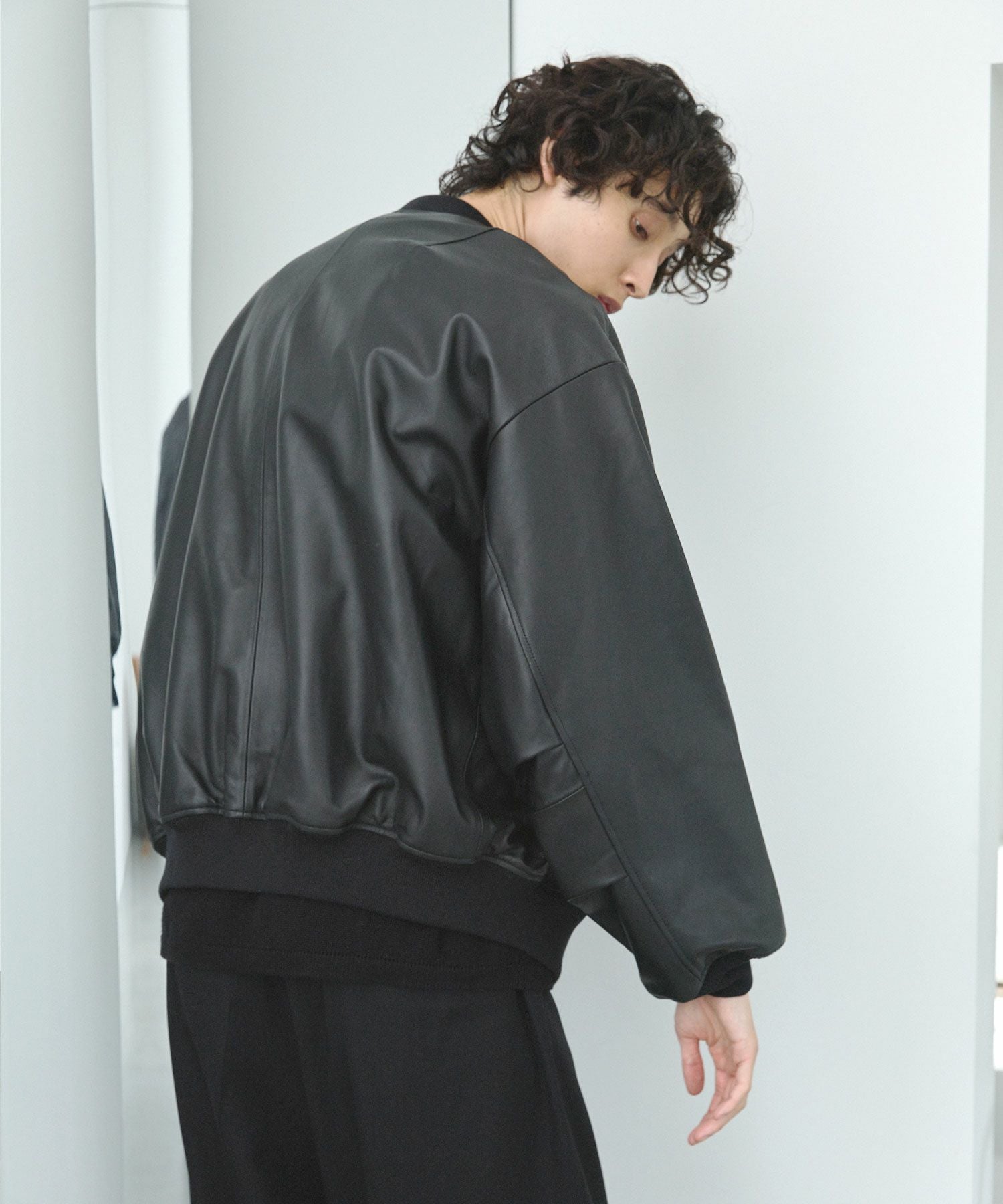 OPENING ACT]リアルシープレザーショートMA-1ブルゾン 〓予約販売・10
