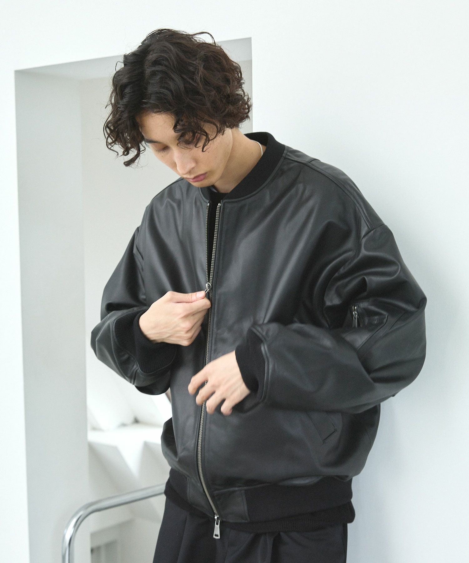OPENING ACT]リアルシープレザーショートMA-1ブルゾン 〓予約販売・10