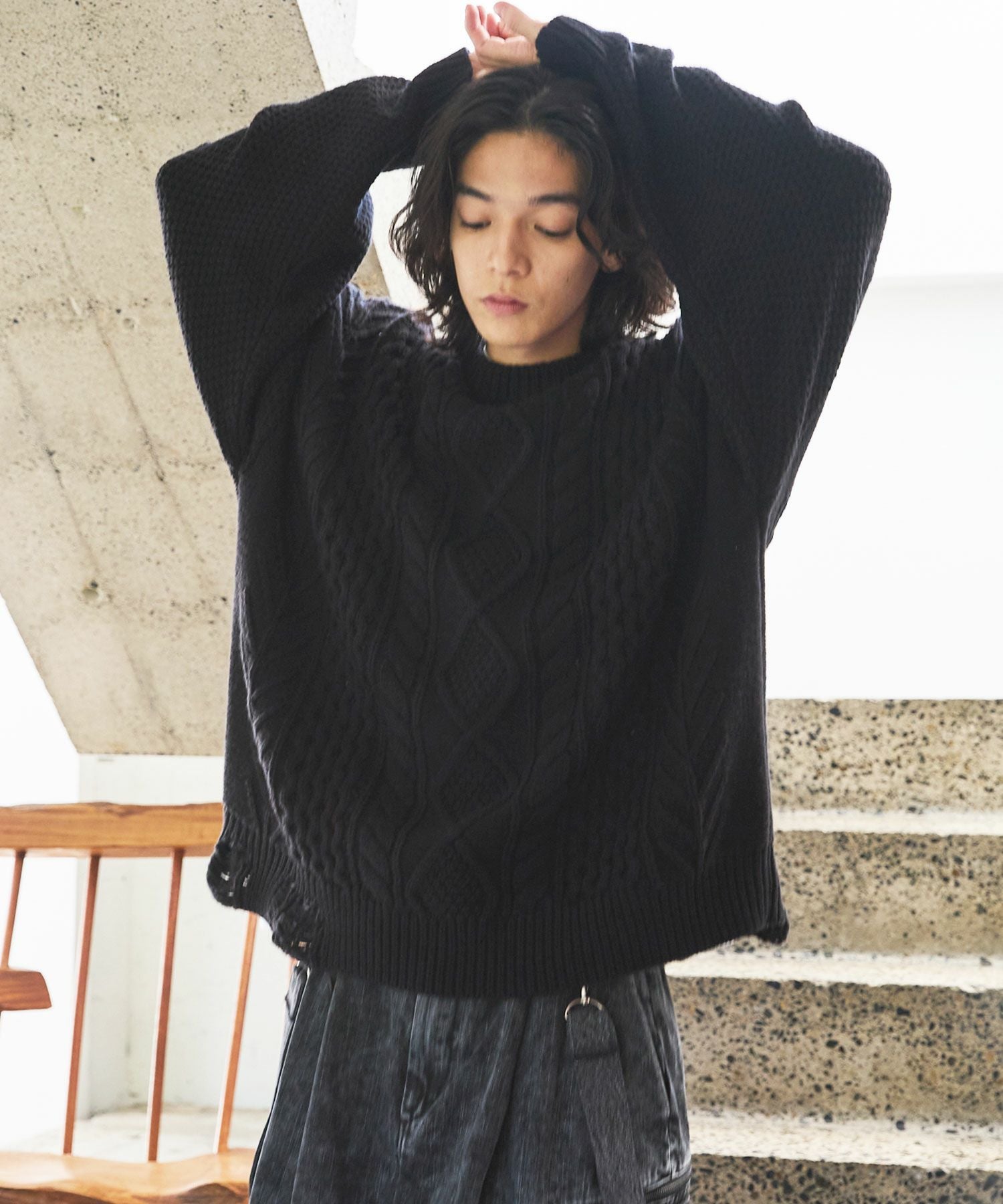 VICTIM × OPENING ACT] Exclusive-DAMEGE CABLE KNIT | OPENING ACT