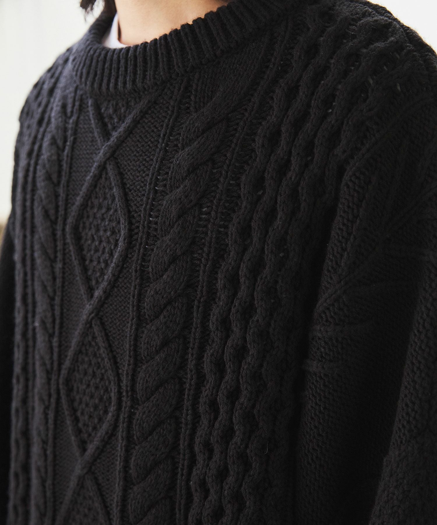 VICTIM × OPENING ACT] Exclusive-DAMEGE CABLE KNIT | OPENING ACT