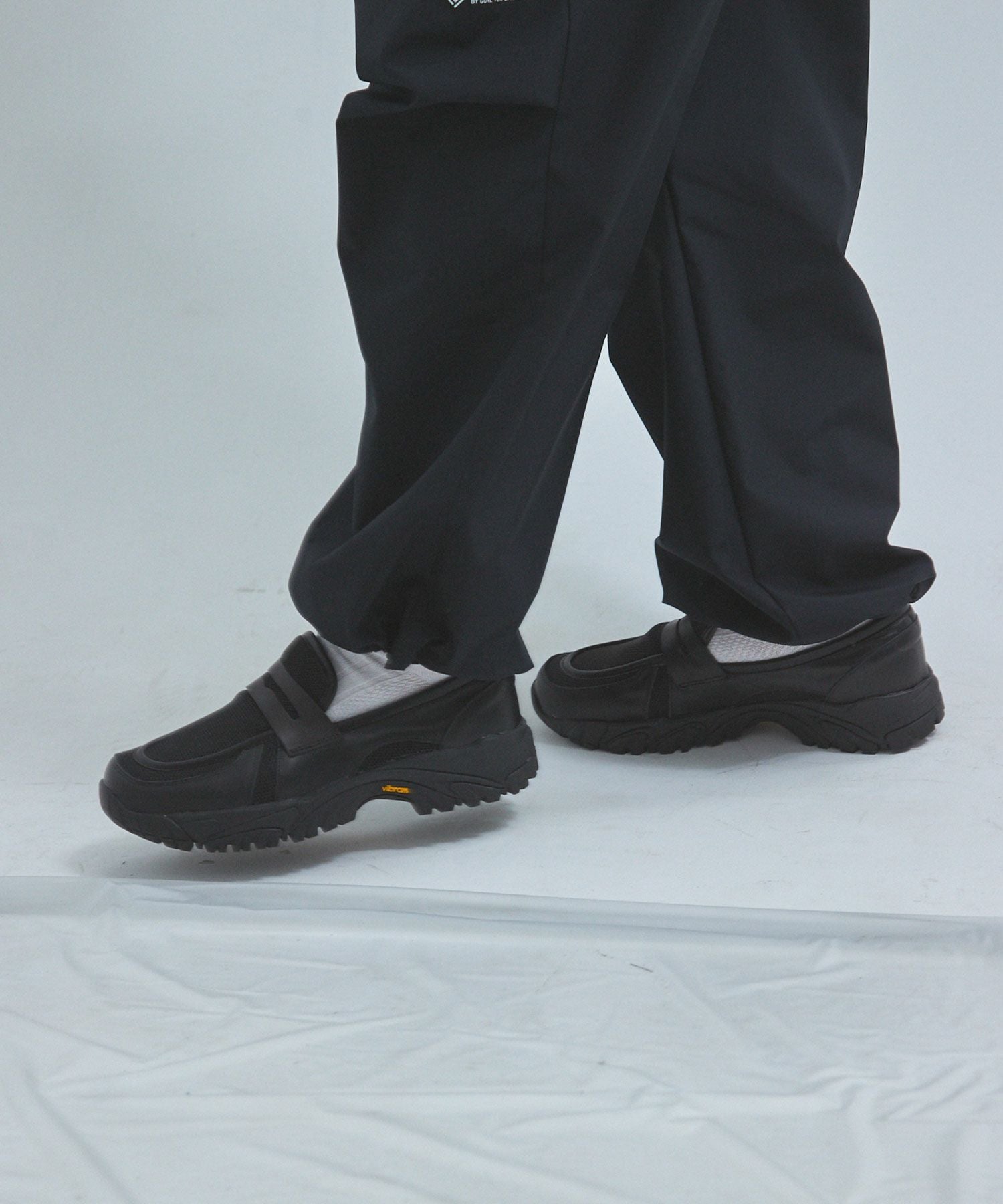 ボリュームVIBRAMソールメッシュ×リアルレザーローファースニーカー VIBRAM×OPENING ACT] ボリュームVIBRAMソールメッシュ×リアルレザー