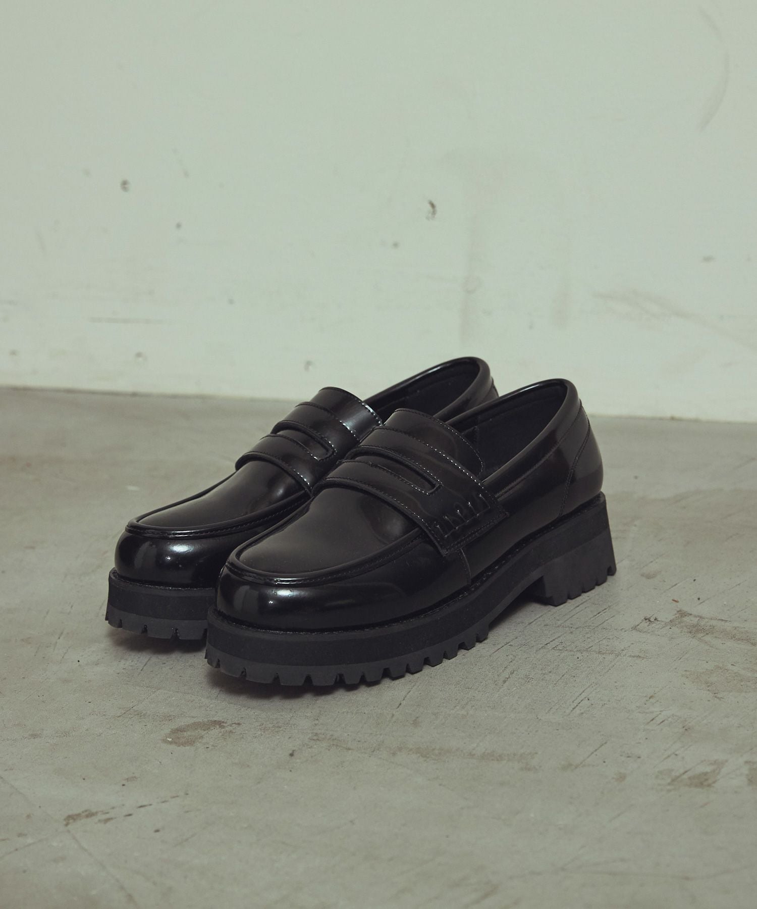 完売品VIBRAM×OPENING ACTローファースニーカー 26.5 VIBRAM×OPENING ACT] ボリュームVIBRAMソールコインローファー