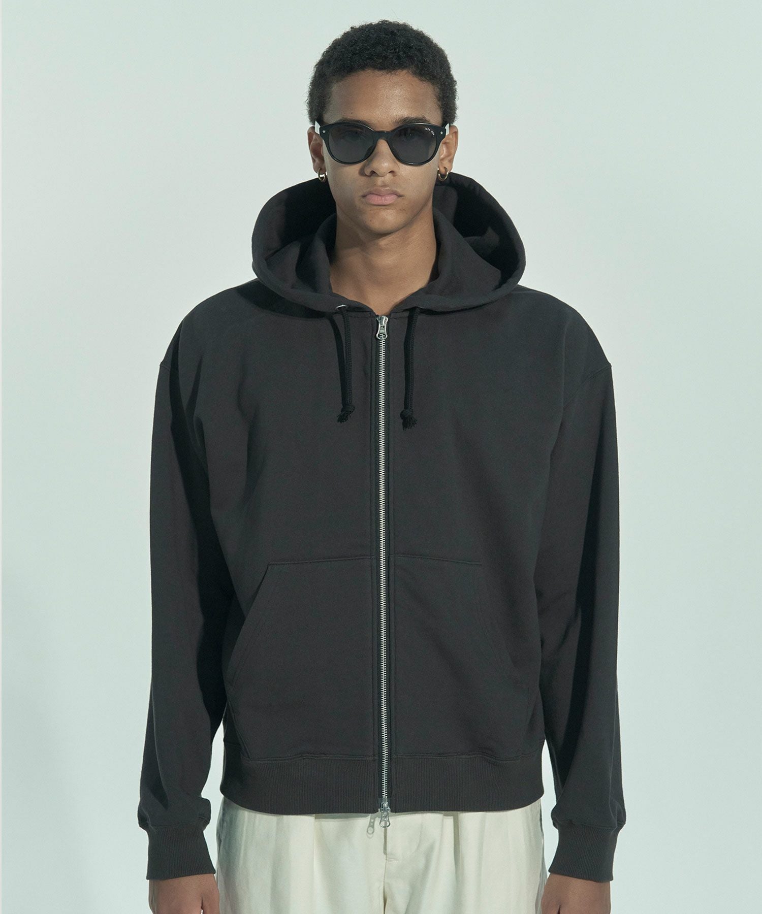 VICTIM] SHORT ZIP PARKA 〓予約販売・2026年2月頃お届け予定