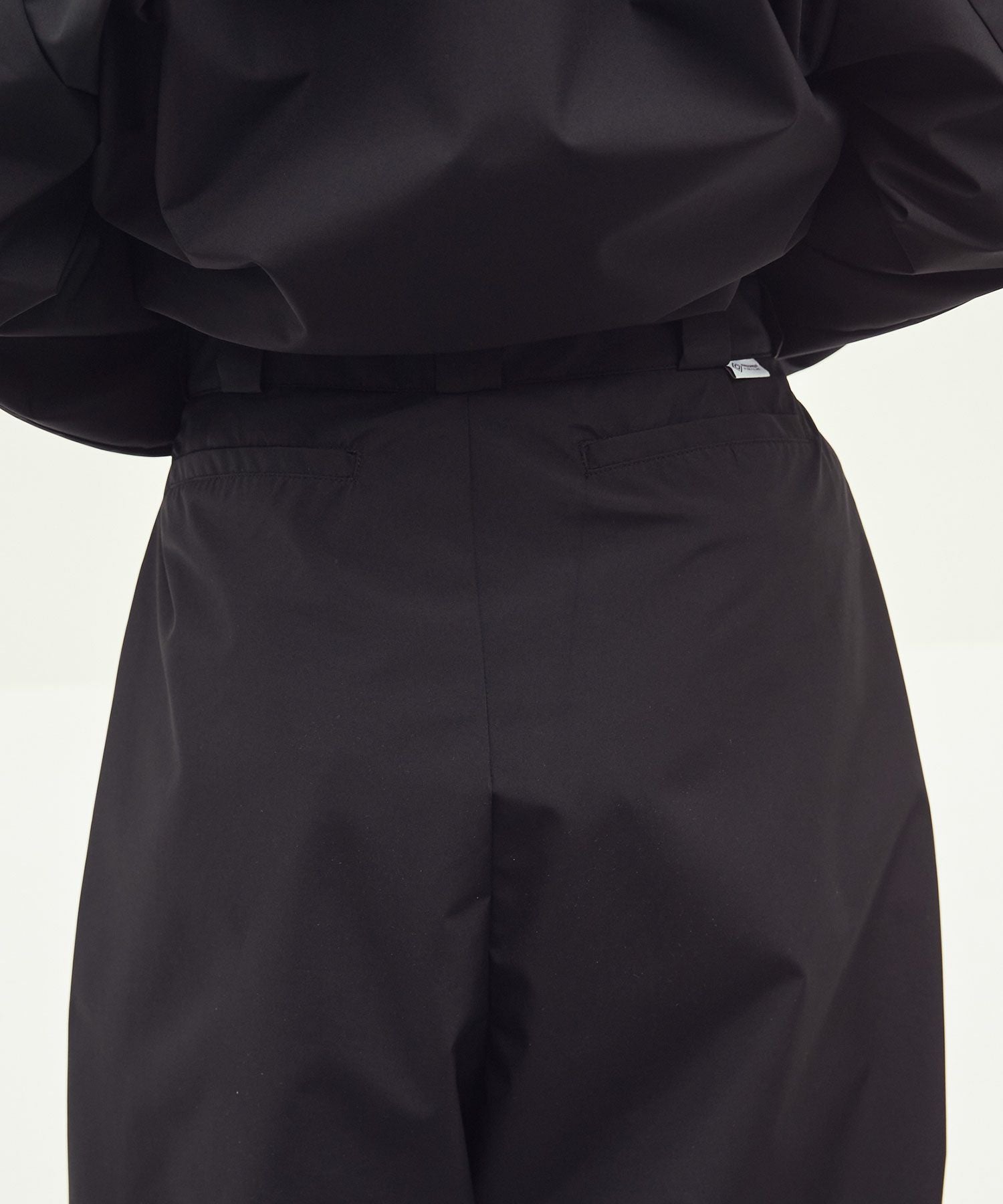 +phenix × OPENING ACTバギーカーブシルエットタックトラウザー phenix × OPENING ACT] WINDSTOPPER by GORE-TEX lab バギーカーブ