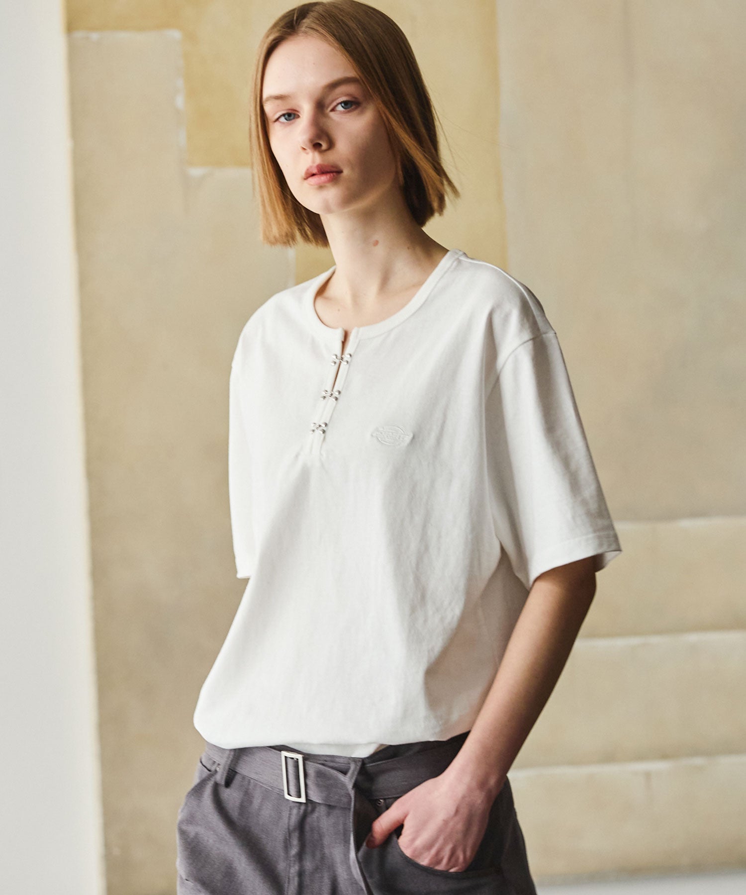 Dickies×OPENING ACT] ヘンリーネックコンパクトTシャツ 〓予約販売・7