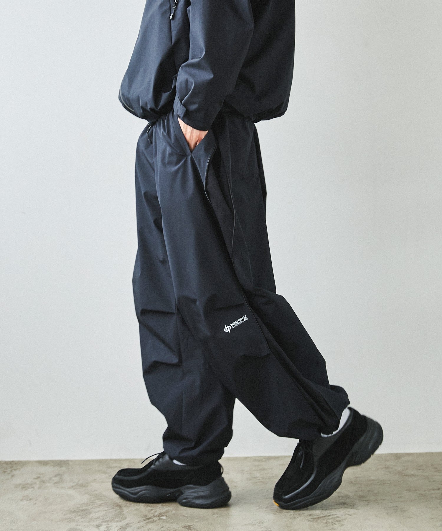 phenix × OPENING ACT] WINDSTOPPER by GORE-TEX lab サイドベンチ