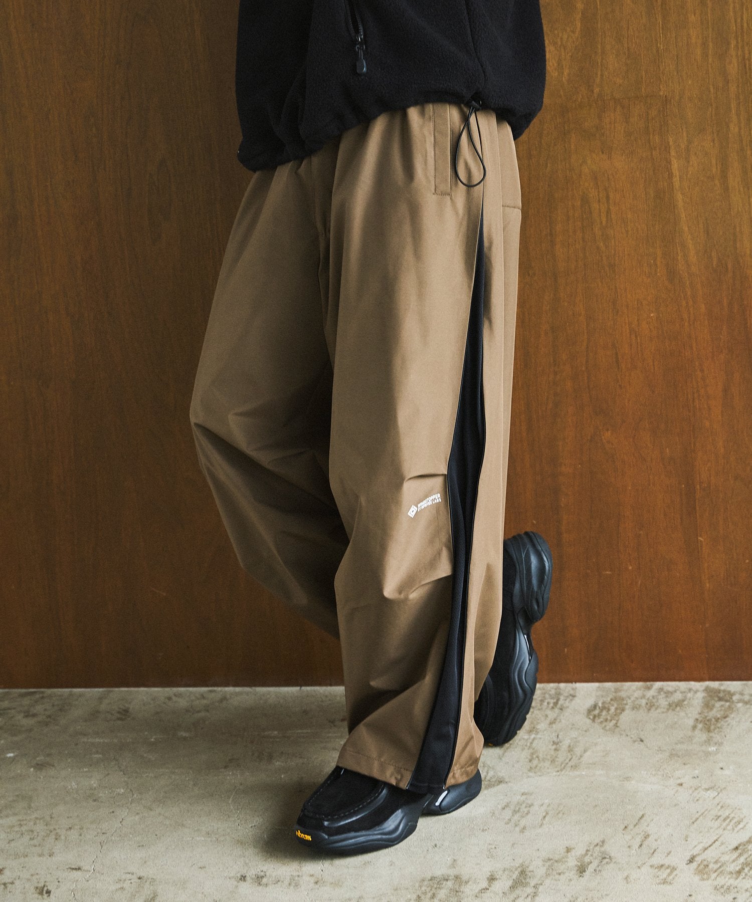 phenix × OPENING ACT] WINDSTOPPER by GORE-TEX lab サイドベンチ