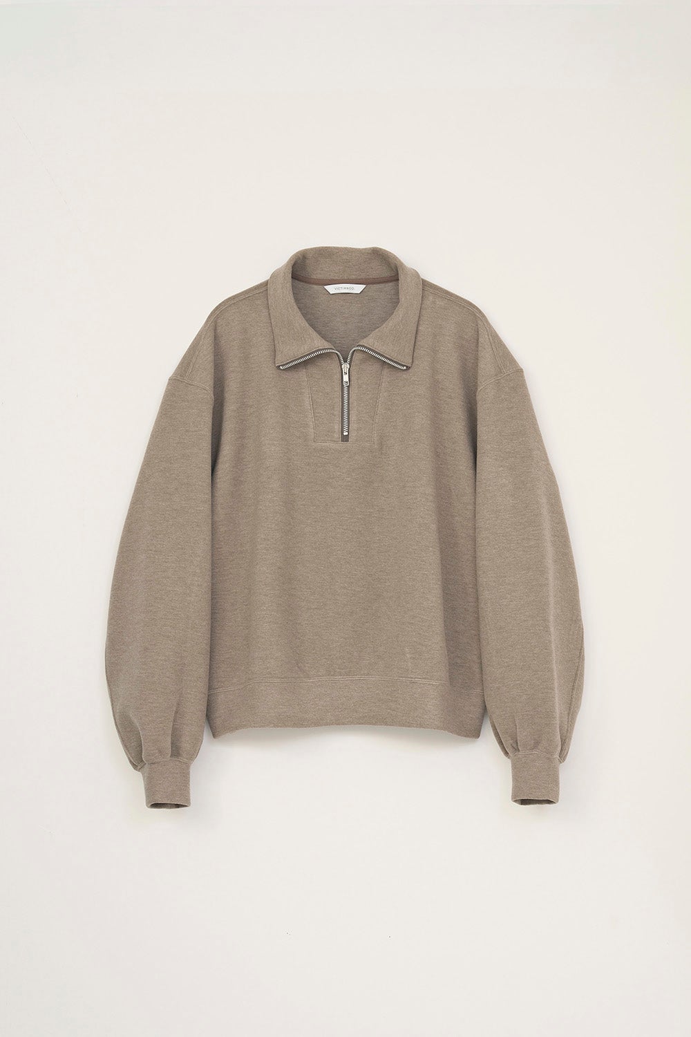 VICTIM] TECH HALF ZIP SWEAT 〓予約販売・9月頃お届け予定