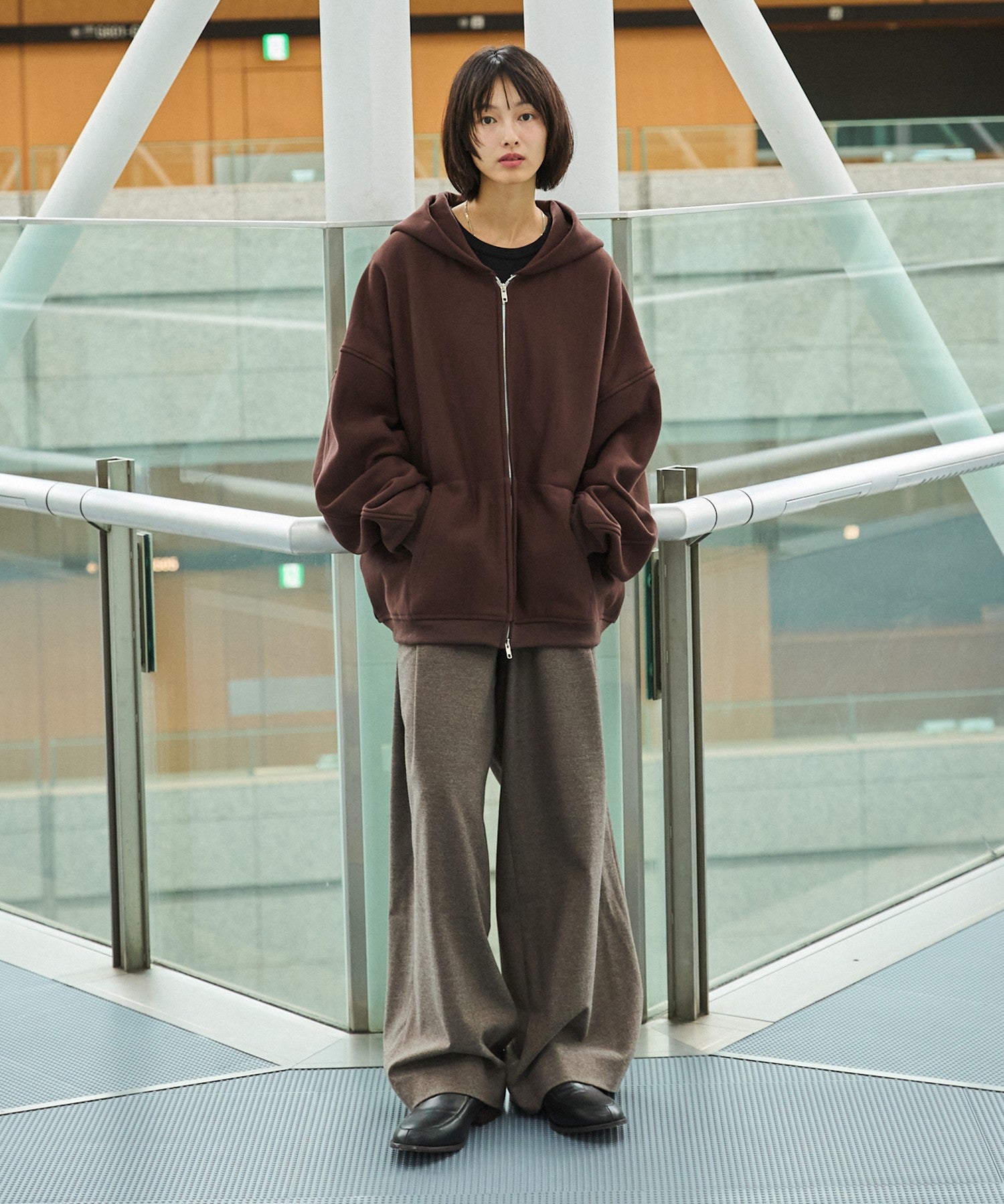 OPENING ACT] ショートレングスジップアップパーカー 〓予約販売・9月
