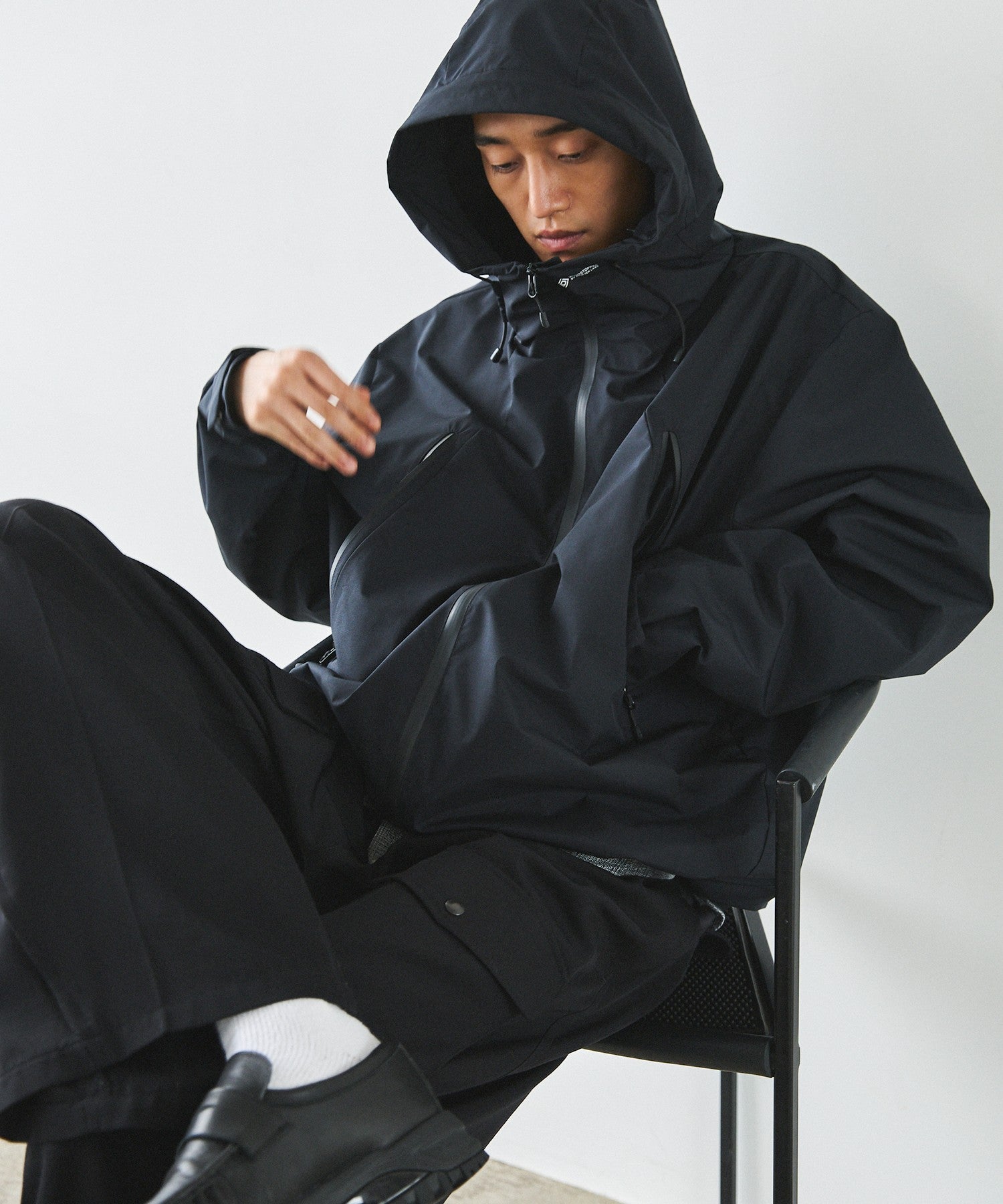 +phenix opening act マウンテンパーカー 黒 Lサイズ phenix × OPENING ACT] WINDSTOPPER by GORE-TEX lab ボリューム