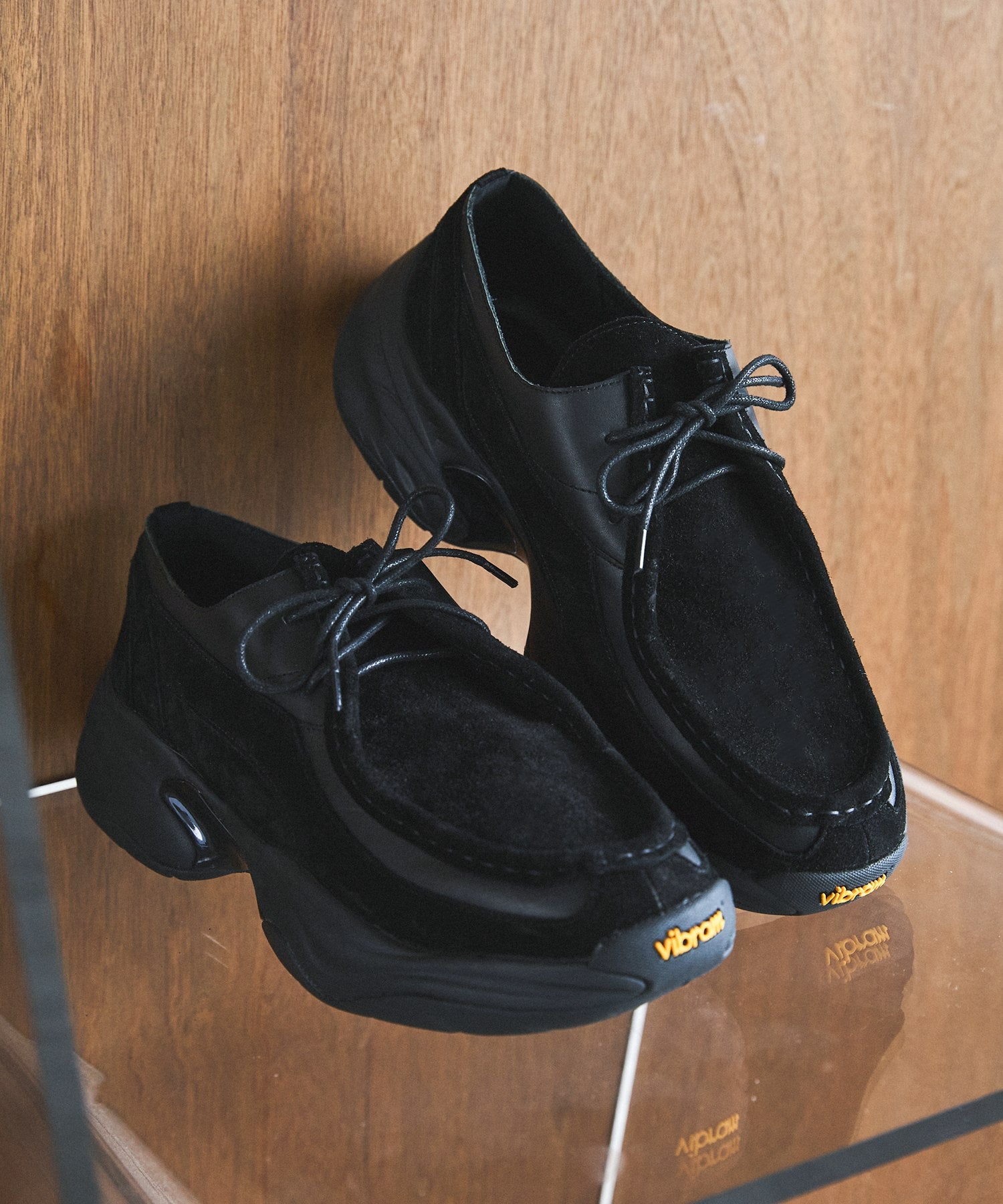 VIBRAM×OPENING ACT ボリュームリアルレザーモカシンスニーカー VIBRAM×OPENING ACT] ボリュームVIBRAMソールリアルレザーモカシン