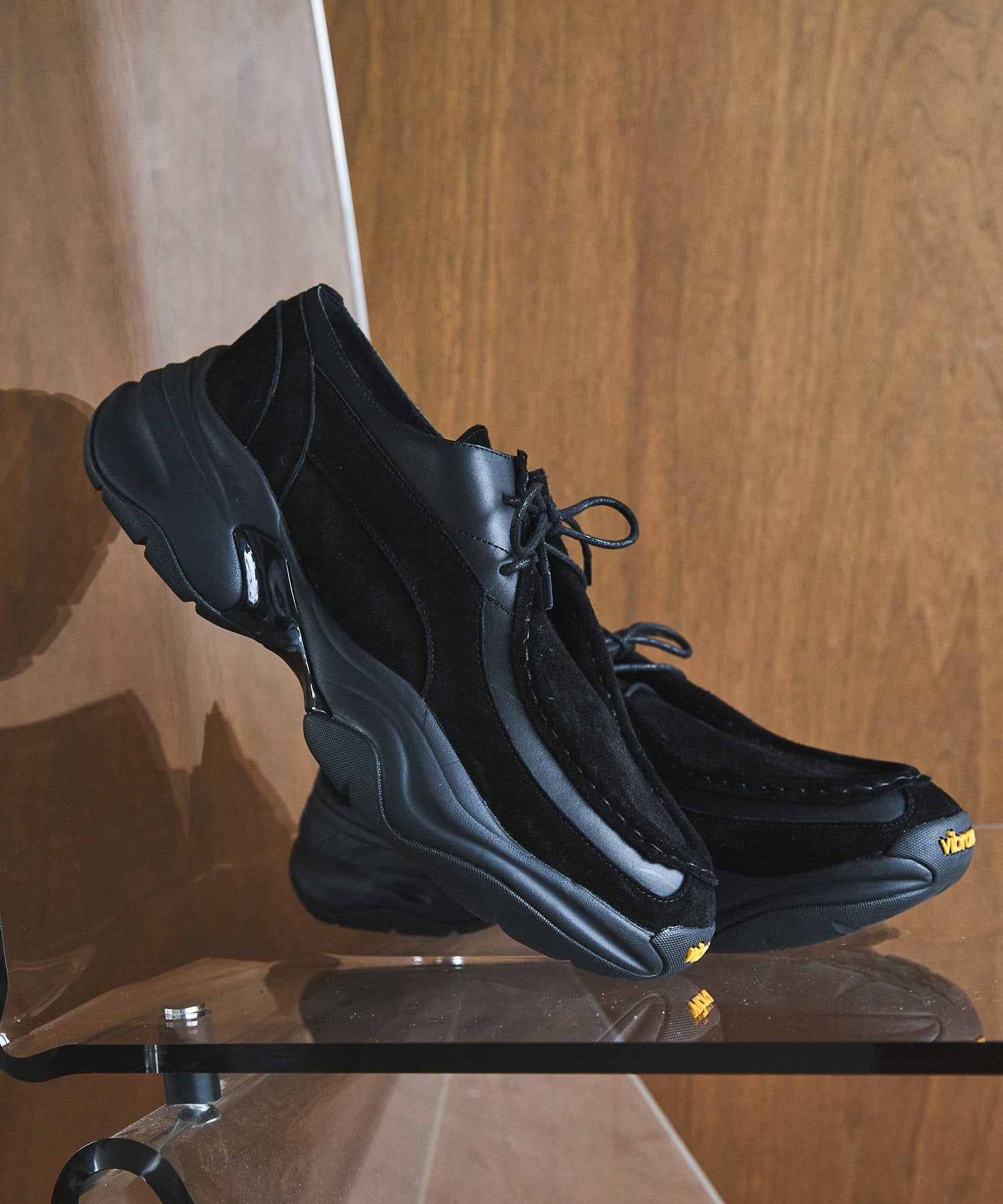 VIBRAM×OPENING ACT ボリュームリアルレザーモカシンスニーカー VIBRAM×OPENING ACT] ボリュームVIBRAMソールリアルレザーモカシン
