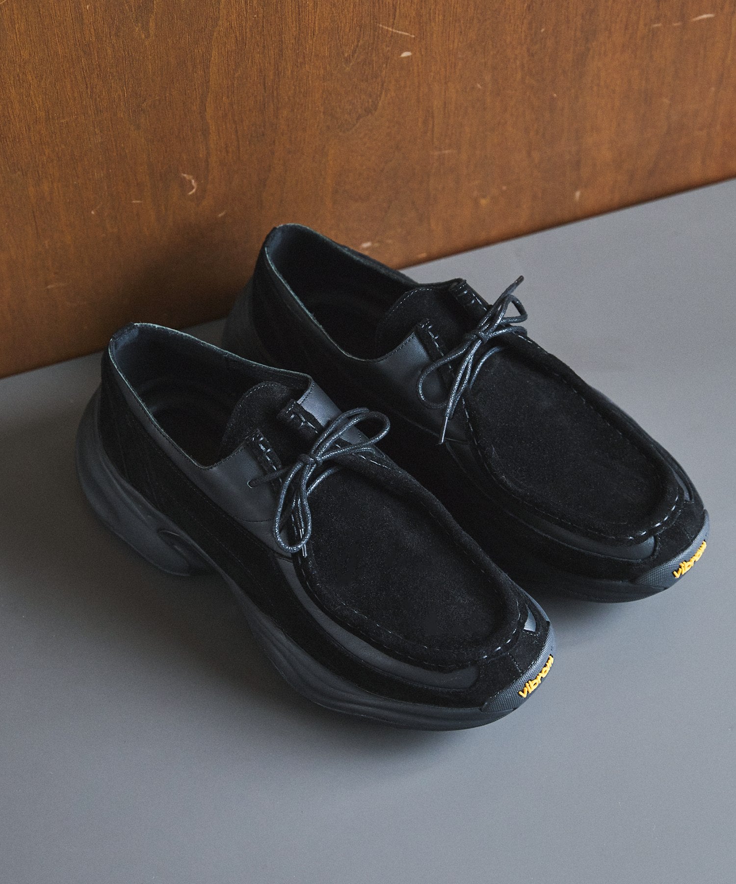 VIBRAM×OPENING ACT] ボリュームVIBRAMソールリアルレザーモカシン
